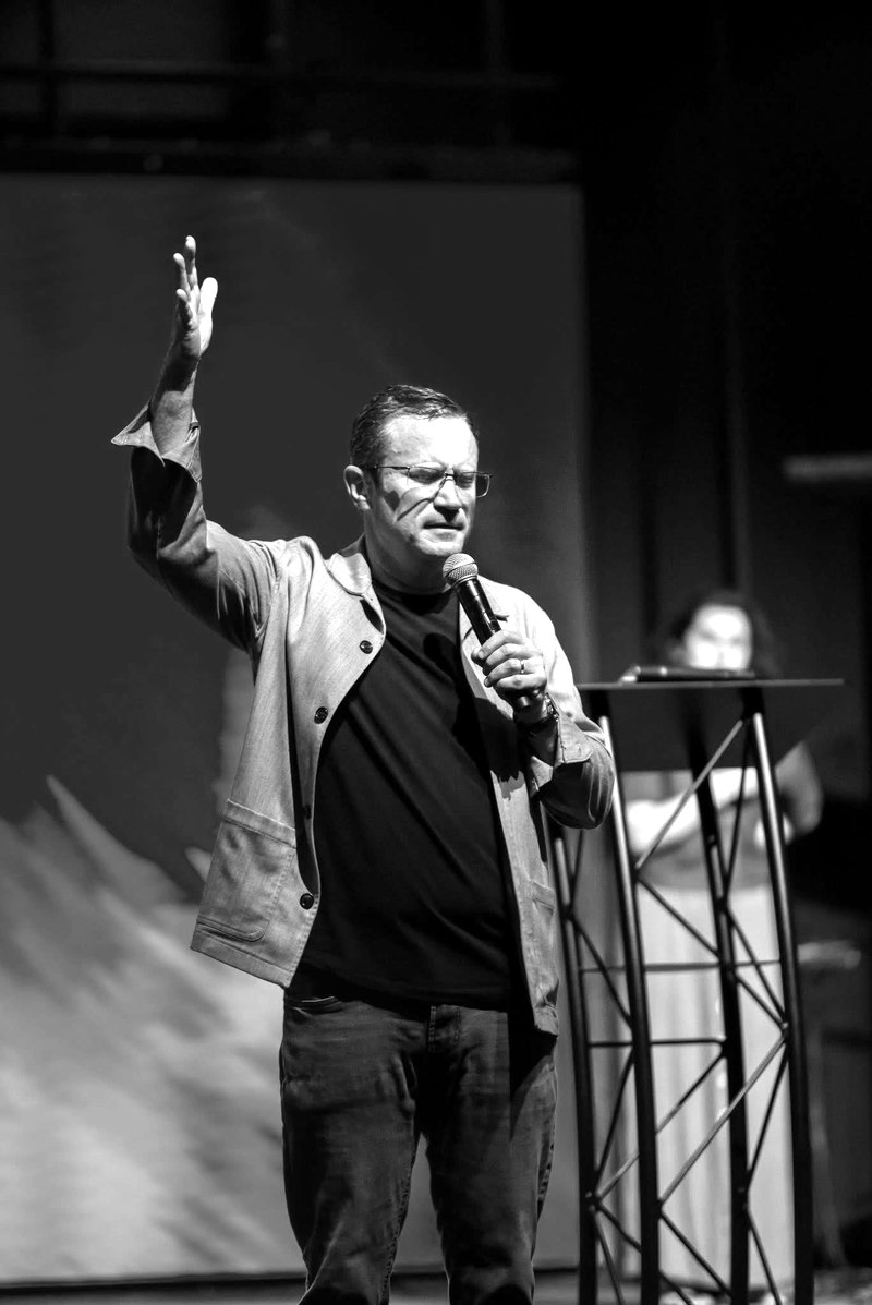Mike Holt preaching